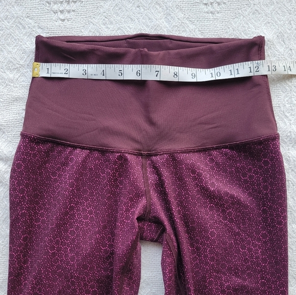 Lululemon Sweaty Endeavor Mesh Activewear Leggings -  Tight Star Pixel Raspberry - Picture 7 of 10